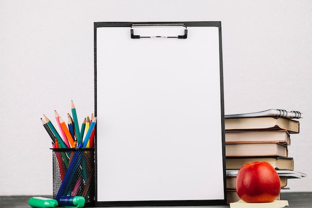 疫情表彰大会观后感(疫情表彰大会观后感300字)